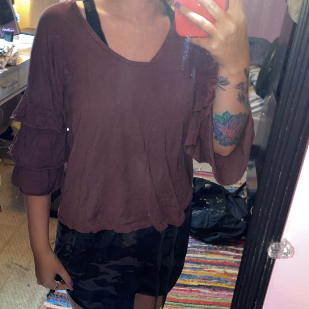 American Eagle top